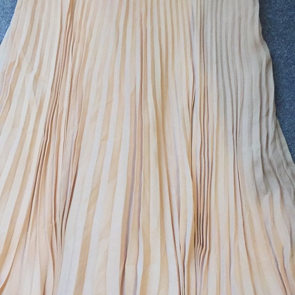 🎁🎁Alex Gaines dress - Picture 2 of 5